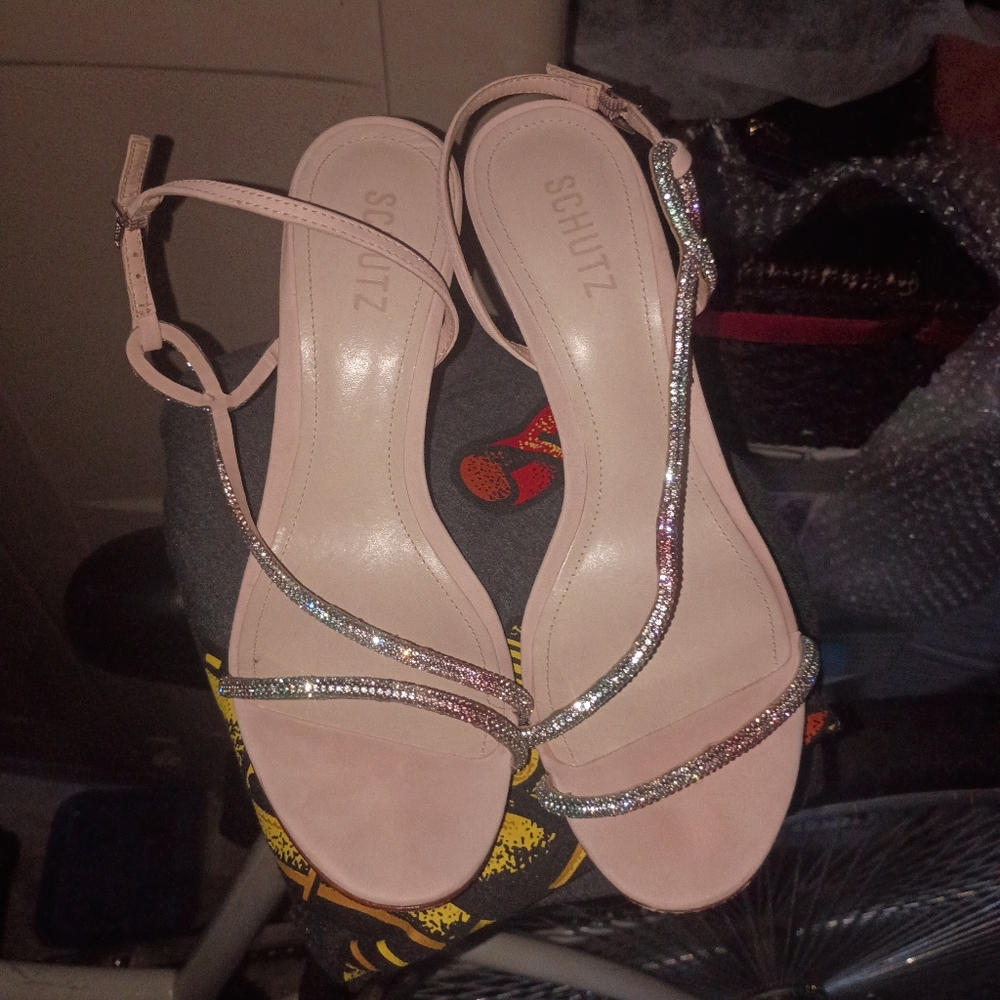 SCHUTZ Blush Pink T-Strap Rhinestone Sandals❗Last Chance To Buy‼️